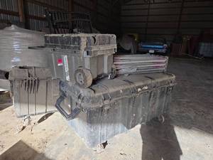 lot 18773 image: Mobile Storage Chests and Huskey Mobile Tool Chest