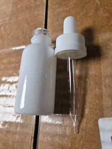 lot 23566 image: Glass Dropper Bottles with Caps Bulk Lot