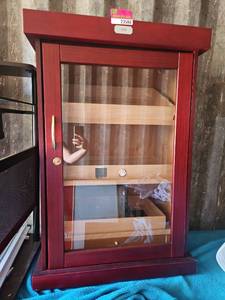 lot 23580 image: Wooden Cabinet Cigar Humidor with Hygrometer