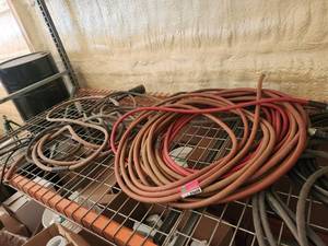 lot 23608 image: Industrial Hydraulic Hose Lot with Fittings