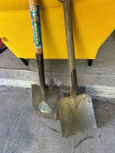 lot 5202 image: Kodiak Garden Spade and Long Handle Shovel Set