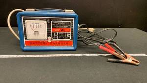 lot 5435 image: Kelsey Stuart Model 400-1 Battery Charger 6V 12V 4 Amp