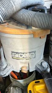 lot 352 image: Ridgid 5.0 HP Peak Wet Dry Shop Vacuum