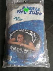 lot 40972 image: 38 Inch wide Steel Belted Radial Inner Tube pool float