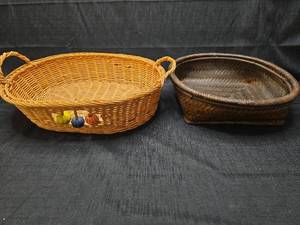 lot 40150 image: Wicker Basket Collection with Handles