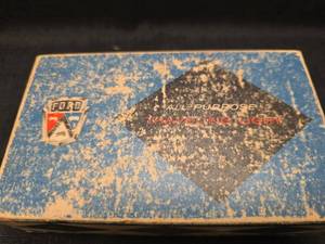 lot 40167 image: Ford All Purpose Traveling Light
