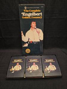 lot 40200 image: The Complete Engelbert Golden Treasury 3-Tape Collection Set 8 track
