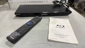 lot 1029 image: Sony Blu-ray player with remote