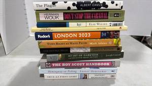 lot 1055 image: Paperback books
