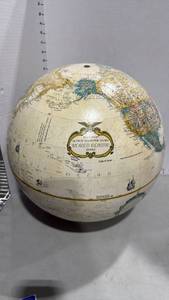 lot 1074 image: World Classic 16inch diameter globe no base