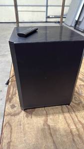 lot 1220 image: Samsung PS-WH750 wireless powered subwoofer with remote