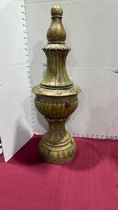 lot 2033 image: Decorative urn style decor 24 inches tall