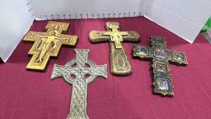 lot 2041 image: Assorted stone, metal and wood crosses