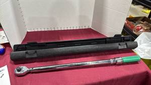 lot 2071 image: MasterForce mechanical torque wrench with case
