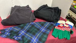 lot 2089 image: Ladies lined pants M, pants S, childrens gloves and scarf