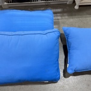lot 2093 image: Pier One Imports pillows
