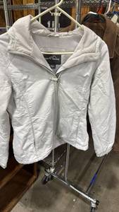 lot 2107 image: Womens Eddie Bauer cost size XS