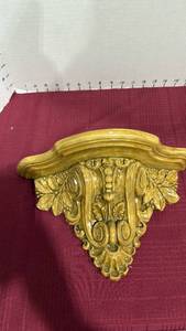 lot 2114 image: Pottery wall shelf 9x13