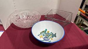 lot 2125 image: Large bowls 2 plastic