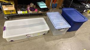 lot 2130 image: Storage totes (large missing latch)