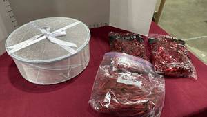 lot 2137 image: Sheer mesh round collapsible storage or hat box with gift shred