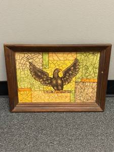 lot 2203 image: Framed eagle wall decor 13 x 17 in