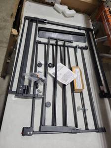 lot 1071 image: Safety gate