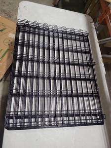 lot 1072 image: 8 panel gategarden fence