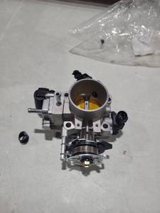 lot 1078 image: Throttle Body