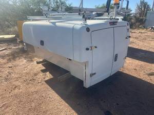 lot 305 image: Commercial Truck Service Body with Ladder Rack and Tool Storage