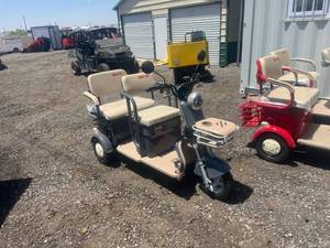 lot 8133 image: MGC40 Electric Mobility Scooter with Two Seats