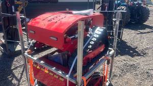 lot 10311 image: Remote Control Lawn Mower Model 800 with 7.5HP Engine