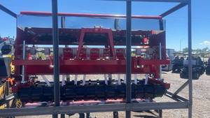 lot 10992 image: AGT STS010 Stand-Up Seeder Agricultural Equipment