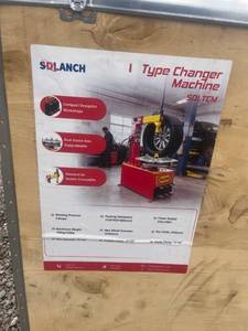 lot 400 image: SDLANCH SDLTCM Tire Changer Machine