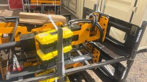 lot 463 image: Industrial Hydraulic Breaker Hammer Demolition Tool