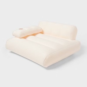 lot 5 image: Sun Squad Inflatable Chair 176 lb Capacity