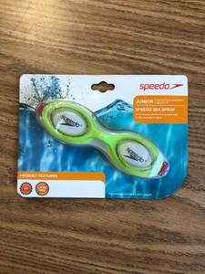 lot 7 image: Junior Swim Goggle Speedo Sea Spray, Ages 6-14 (green) - Latex Free