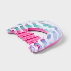 lot 70 image: Chill Out Lounge Wavy - Sun Squad