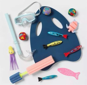 lot 134 image: Kids Beach Trip Essentials Product Set