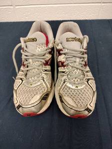 lot 53434 image: Sneakerhead, Running Shoes, Balance, Nib, Mens Size 9 Mr 1080 Rw - Retail $165