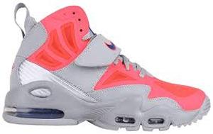 lot 53418 image: Nike Air Max Express sneakers in Hot Punch and Cool Grey - 13  - Retail $0