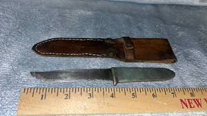 lot 14 image: Rare old fighting knife Fixed Blade with Leather Sheath