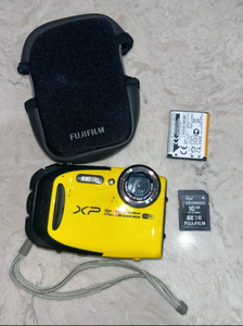 lot 67 image: Fujifilm XP Digital Waterproof Camera Bundle with Case and Memory Card