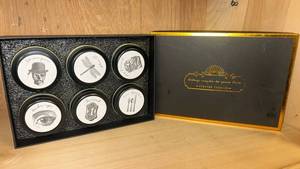 lot 90 image: Scented Candle Set with Gothic Design Labels. These smell amazing
