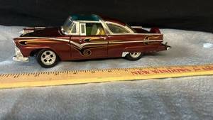 lot 95 image: Classic Chevrolet Die-Cast Model Car with Flame Graphics