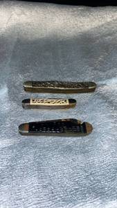 lot 100 image: Traditional Folding Pocket Knives Set of 3