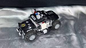 lot 113 image: LEGO Police SUV