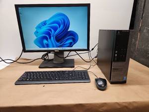 lot 17 image: Dell OptiPlex 3020 Desktop Computer Complete System with Monitor Keyboard Mouse