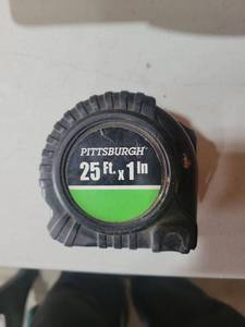 lot 20527 image: Pittsburgh 25 Ft x 1 In Measuring Tape - Retail $8