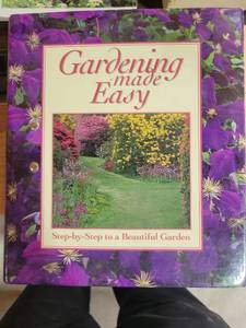 lot 20543 image: Gardening Made Easy Step-by-Step Guide Book - Retail $3